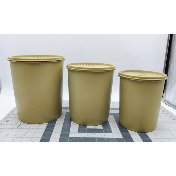 Tupperware Avocado Green Servalier Nesting Canister Set of 3 805 807 809 - Picture 3 of 15